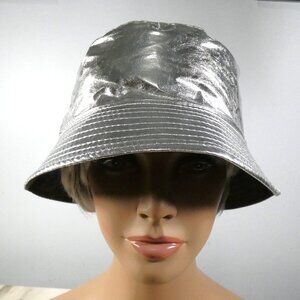 Cute Fun Stylish Reversible Rain Bucket Hat, Silver P/U and Black Canvas Poly
